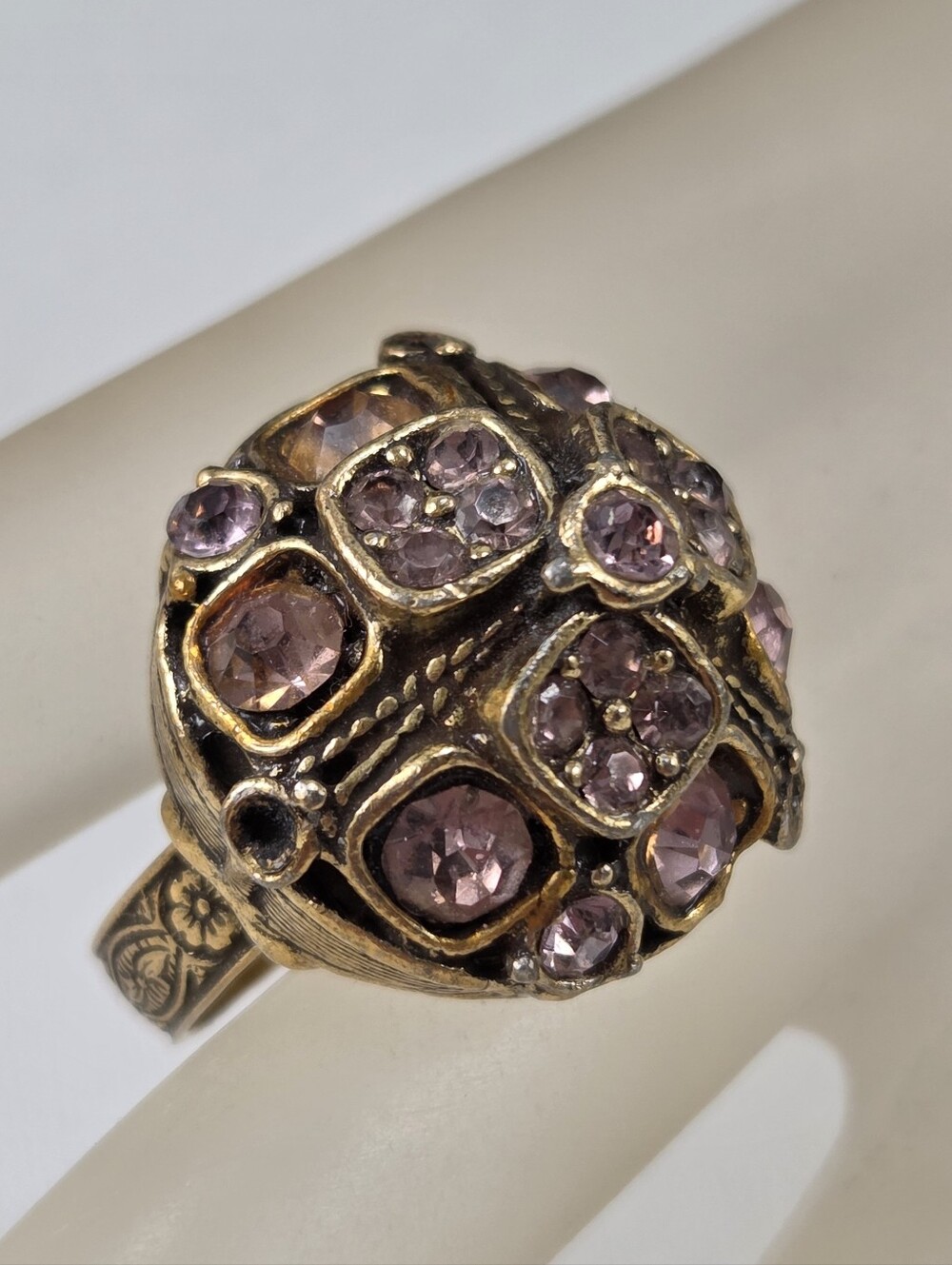 Vintage Hollycraft Gold-Tone Amethyst Glass Rhinestone Dome Ring